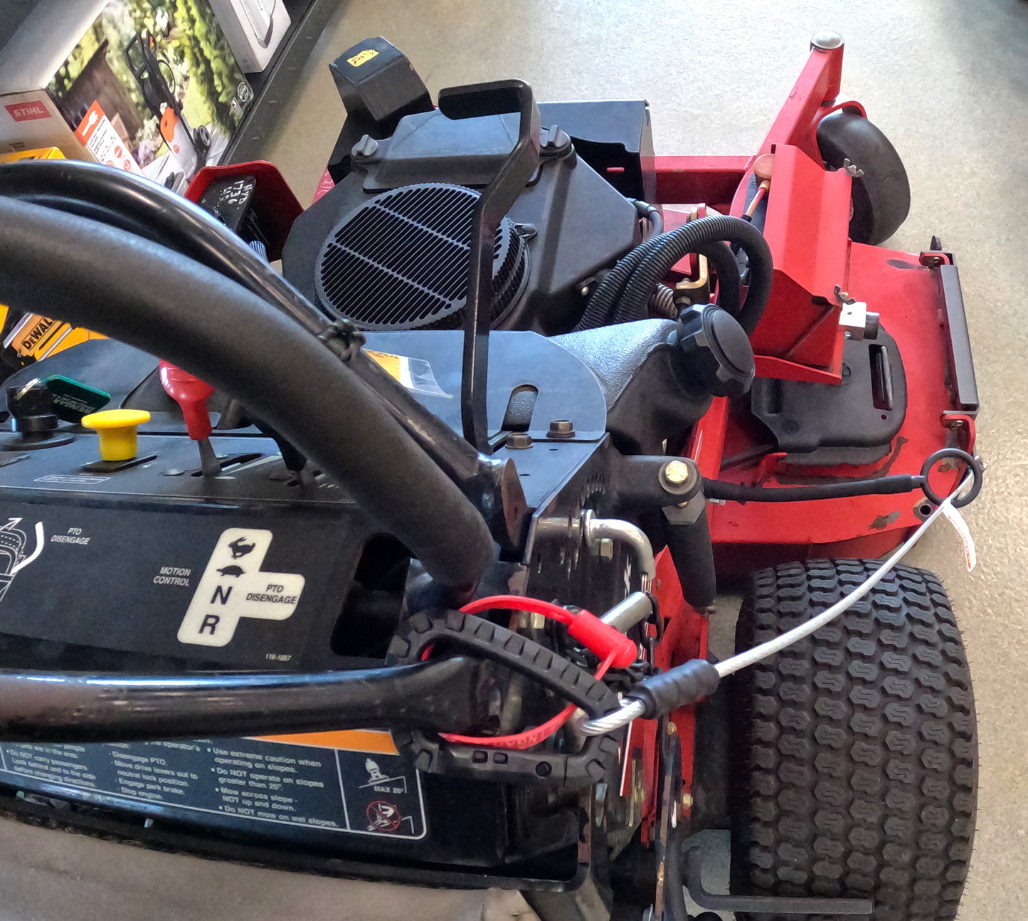 Speedtrap® Chute Blocker Exmark® Vantage® S/X Series