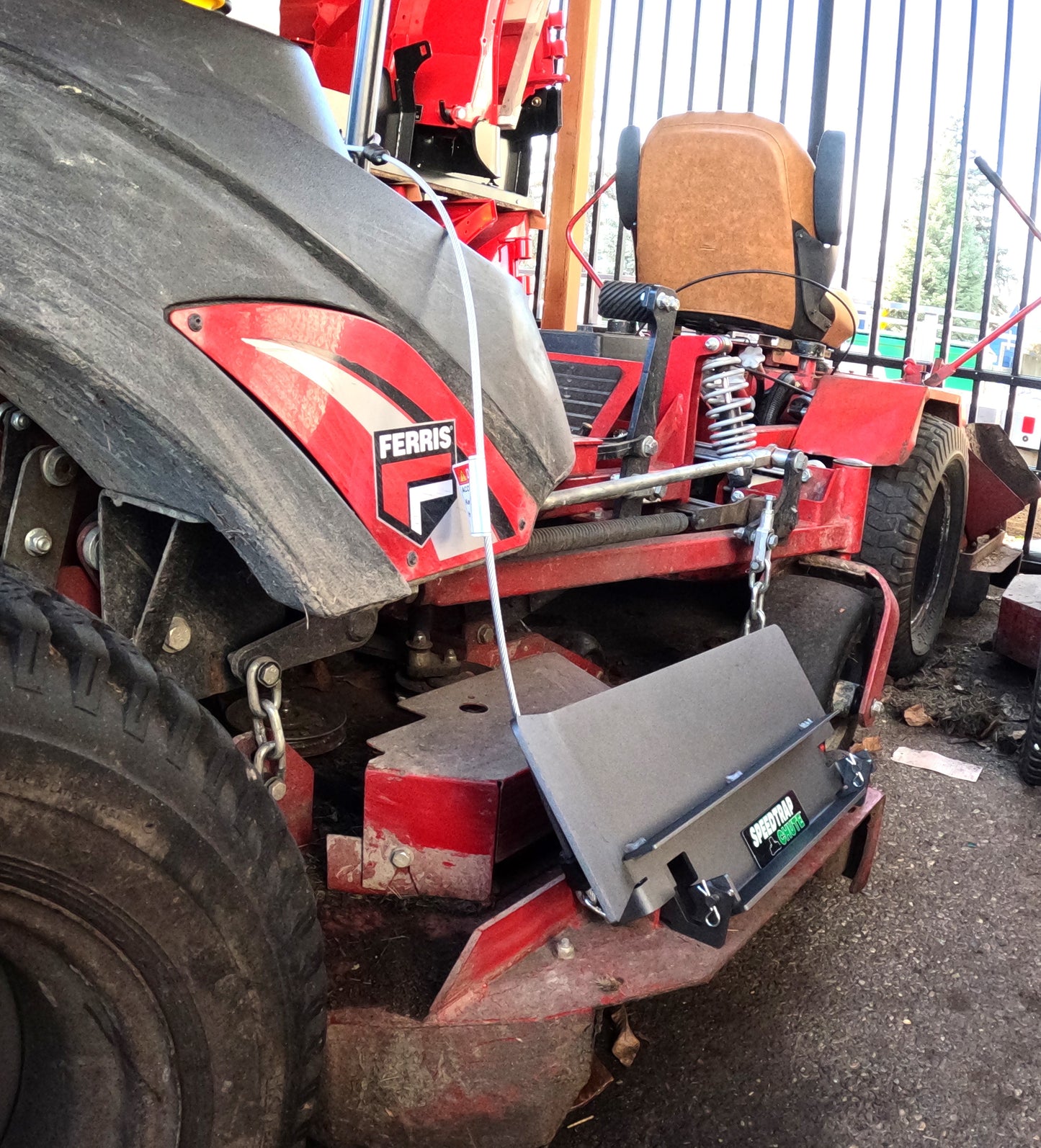 Speedtrap® Chute Blocker Ferris® IS700Z 52", 61", & 60" ICD+