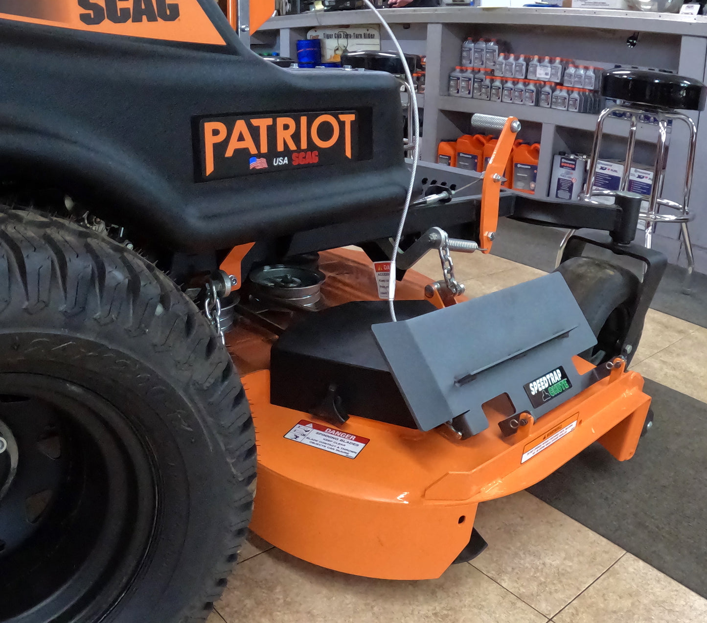 Speedtrap® Chute Blocker Scag® Patriot™ 61"