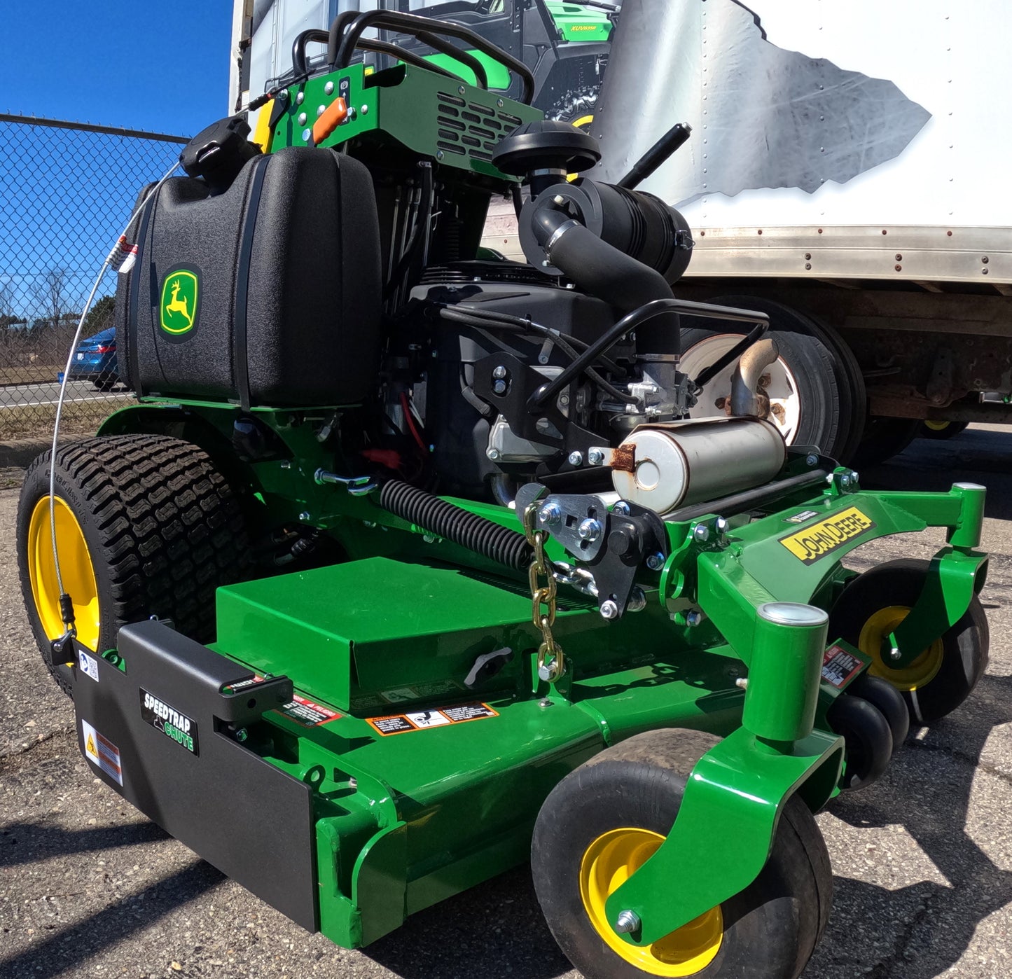 Speedtrap® Chute Blocker John Deere® 600 Series QuikTrak®