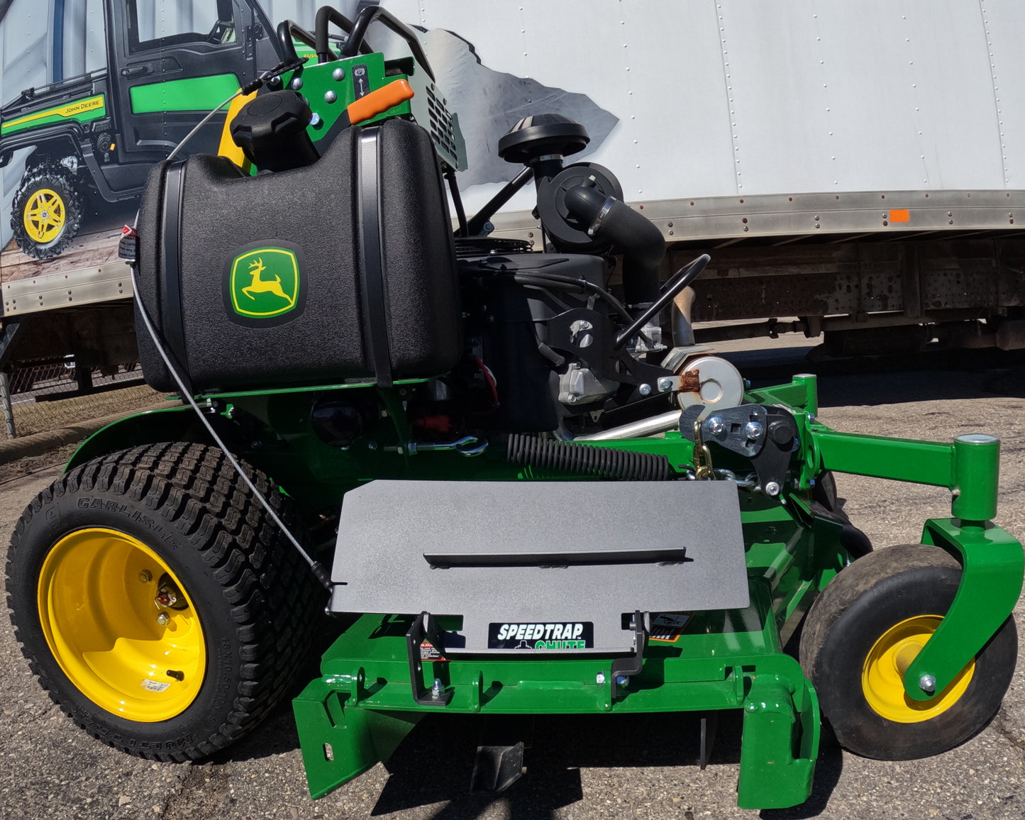 Speedtrap® Chute Blocker John Deere® 600 Series QuikTrak®