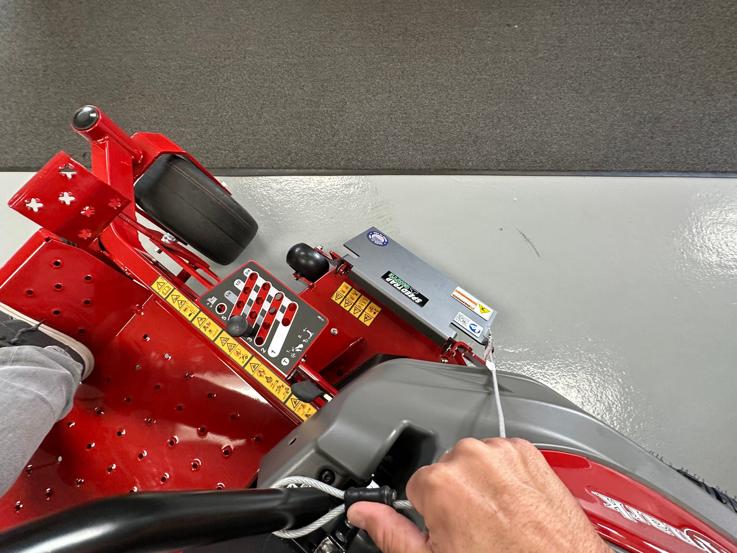 Speedtrap® Chute Blocker Exmark® Radius® RDE
