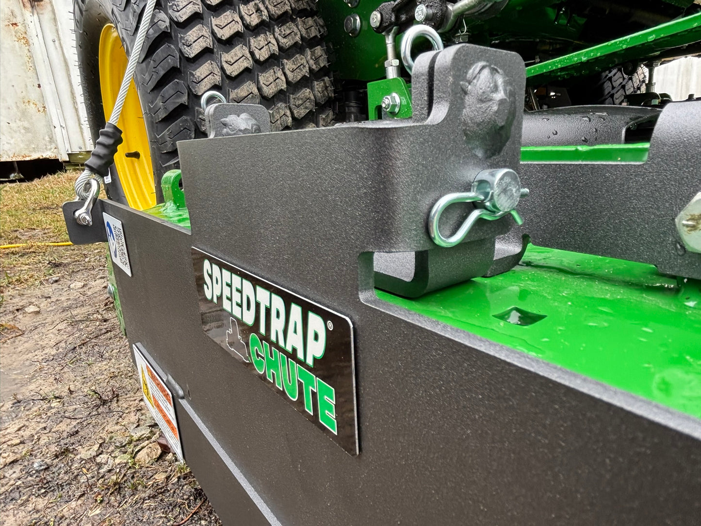 Speedtrap® Chute Blocker John Deere® Z975M Series ZTrak®