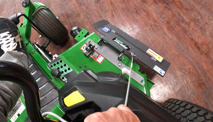 Speedtrap® Chute Blocker John Deere® Z530R ZTrak®