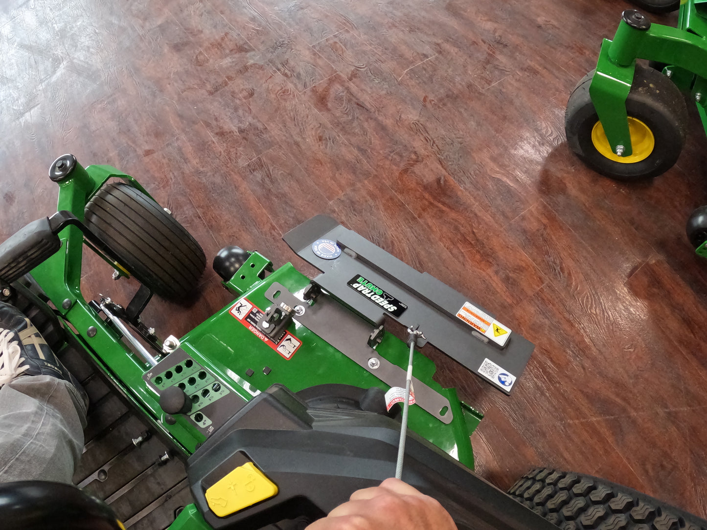 Speedtrap® Chute Blocker John Deere® Z545R ZTrak®
