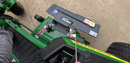 Speedtrap® Chute Blocker John Deere® Z325E ZTrak®