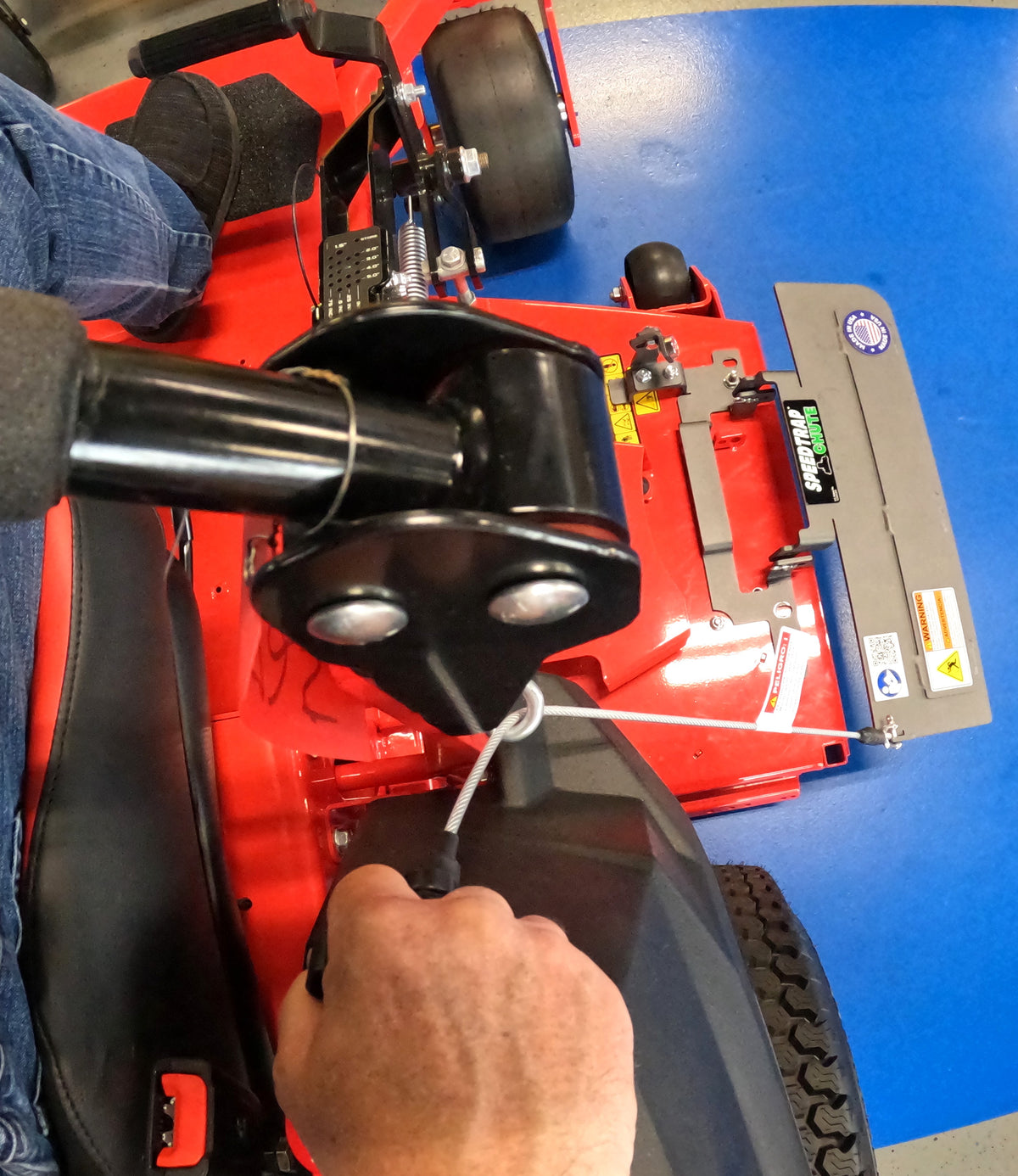 Speedtrap® Chute Blocker Gravely® Pro Turn® 100