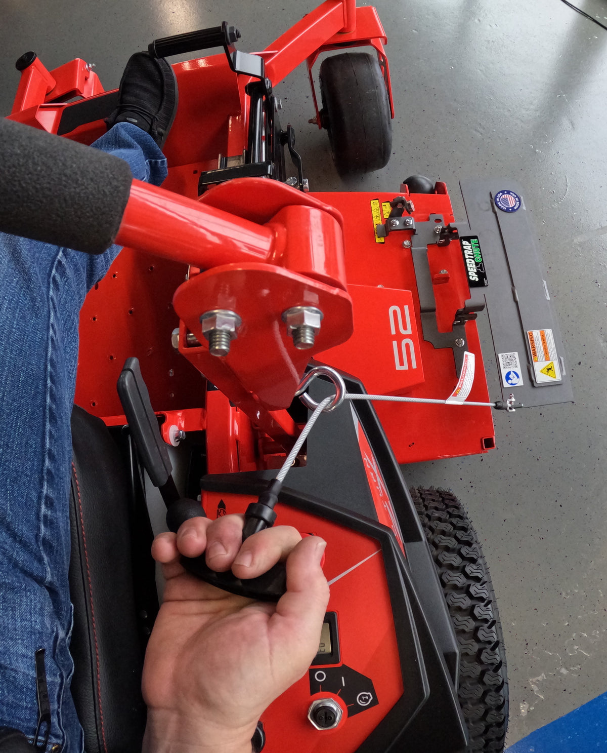 Speedtrap® Chute Blocker Gravely® Pro Turn® ZX
