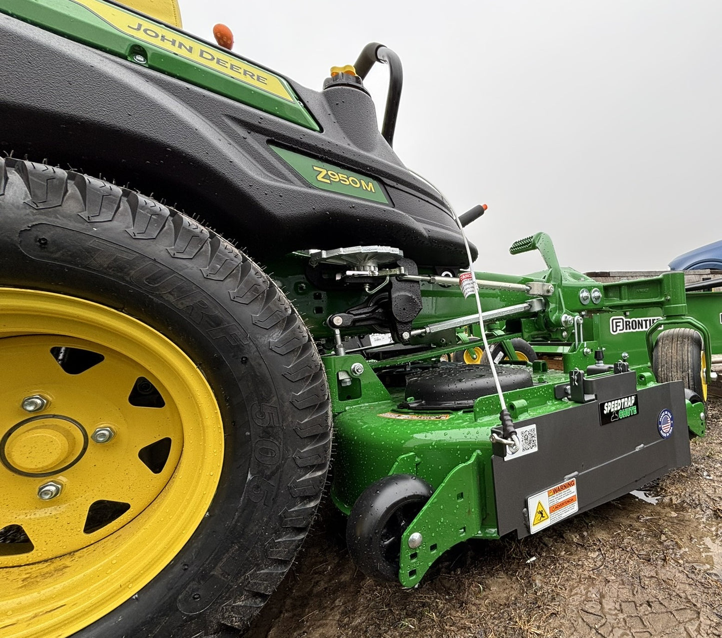 Speedtrap® Chute Blocker John Deere® Z950M Series ZTrak®