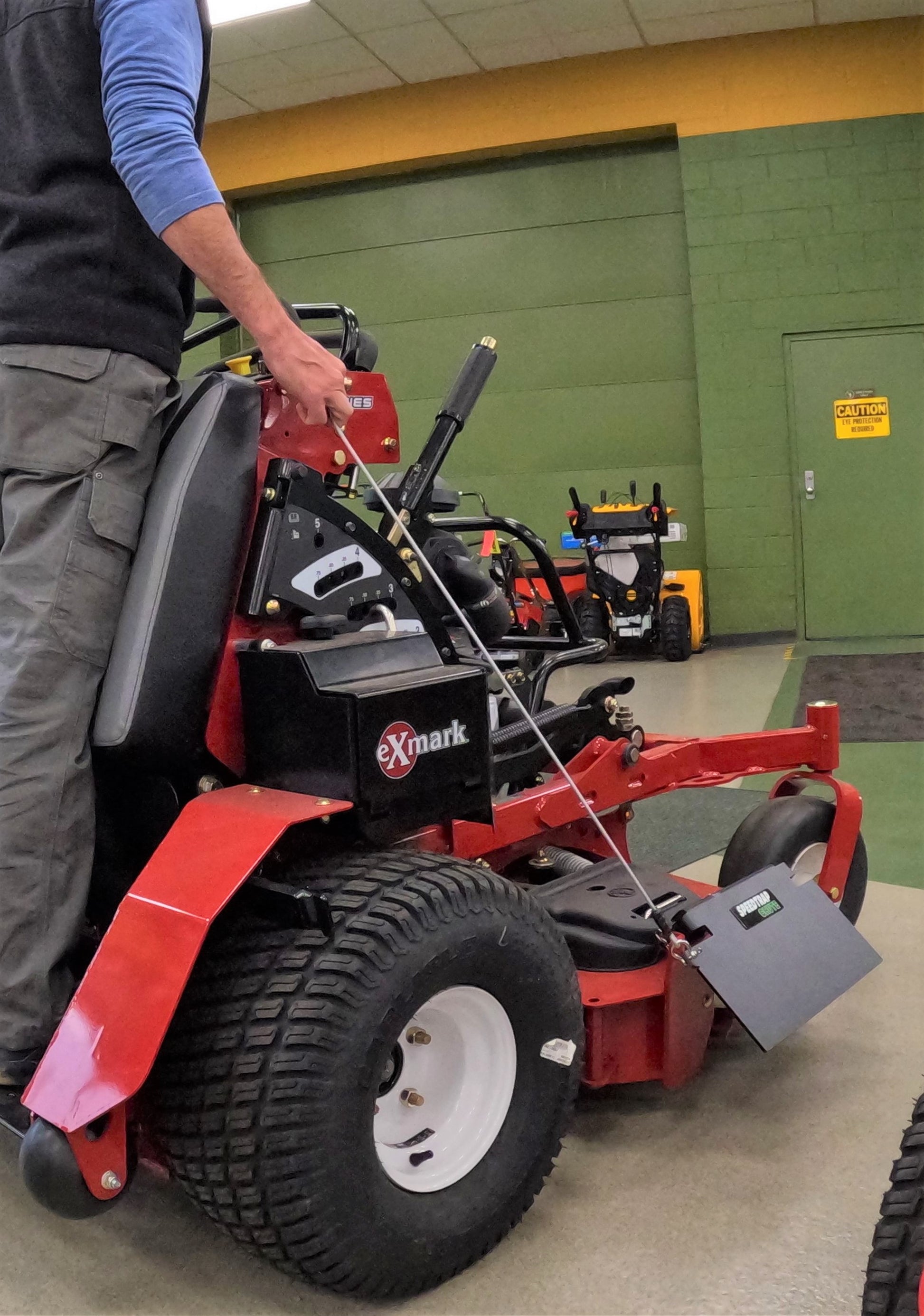 Speedtrap® Chute Blocker Exmark® Vertex® S Series – Speedtrap