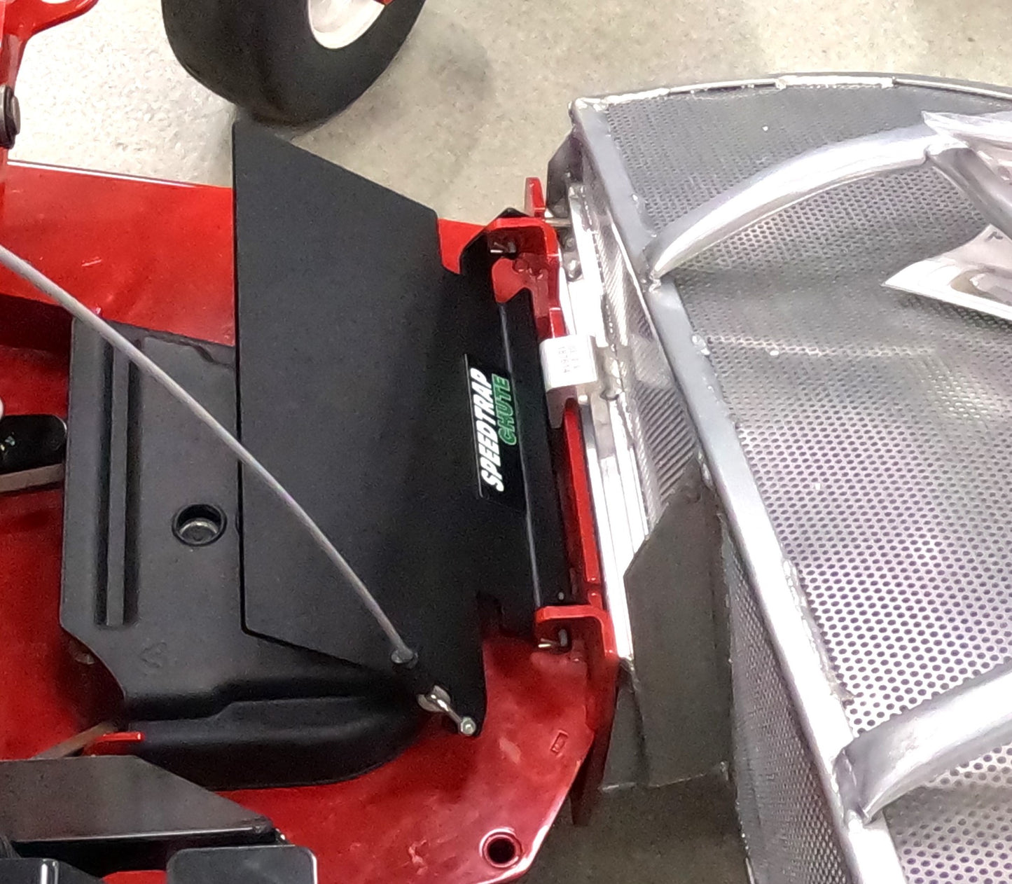 Speedtrap™ Chute Blocker Exmark® Vantage® S/X Series